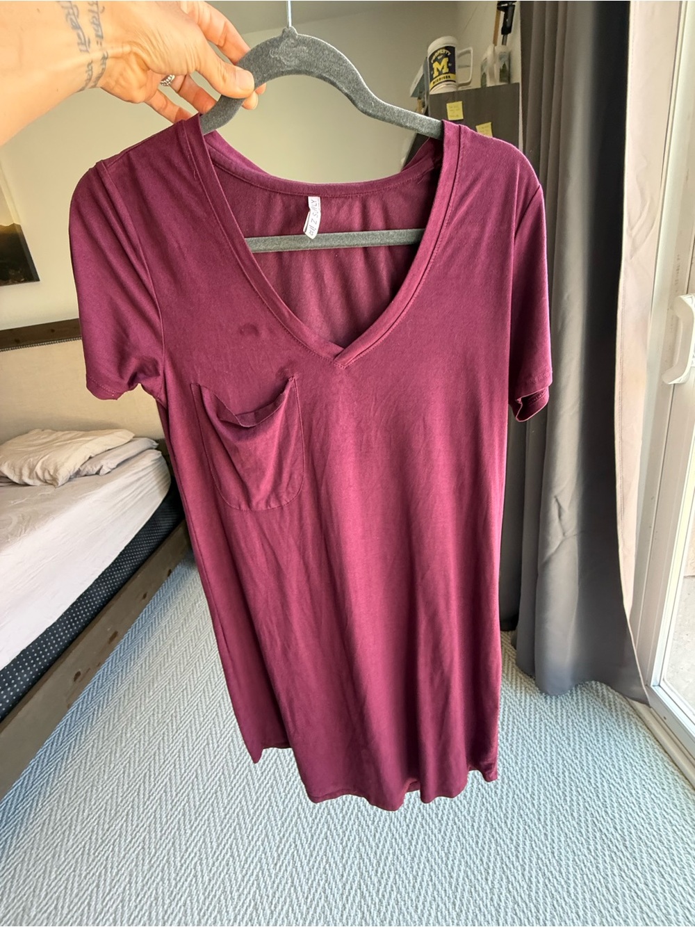 Z Supply V-Neck Short Sleeve Pocket Dress - Burgundy